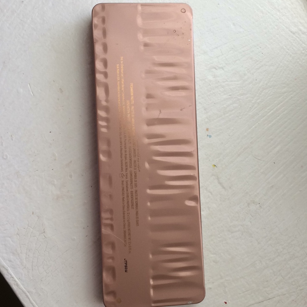 ❌ SOLD ❌ Urban Decay Naked3 Eyeshadow Pallete - Picture 7 of 8